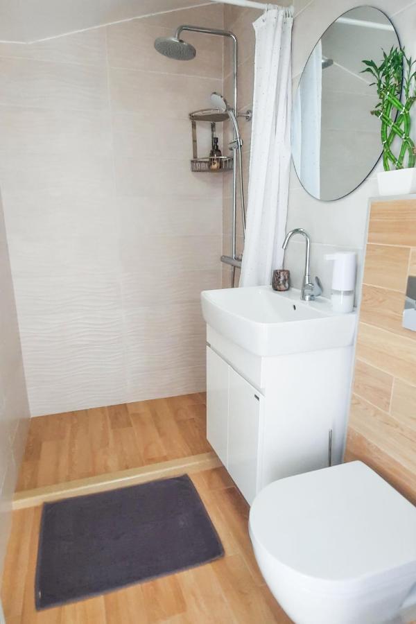 Shik & Chic In The Heart Of Burgas # 5Min From Beach # New 外观 照片